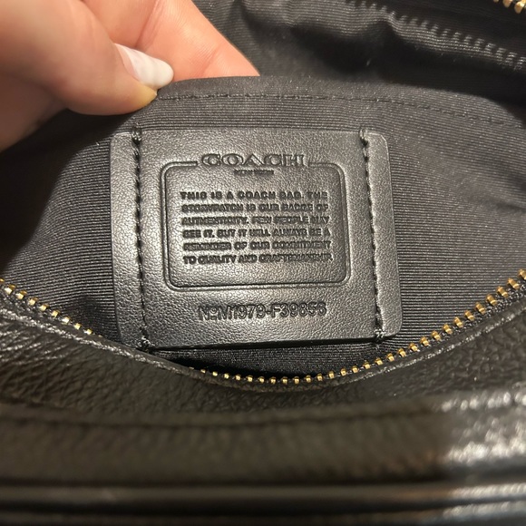 Classic Coach Bag SOLD - Picture 5 of 5